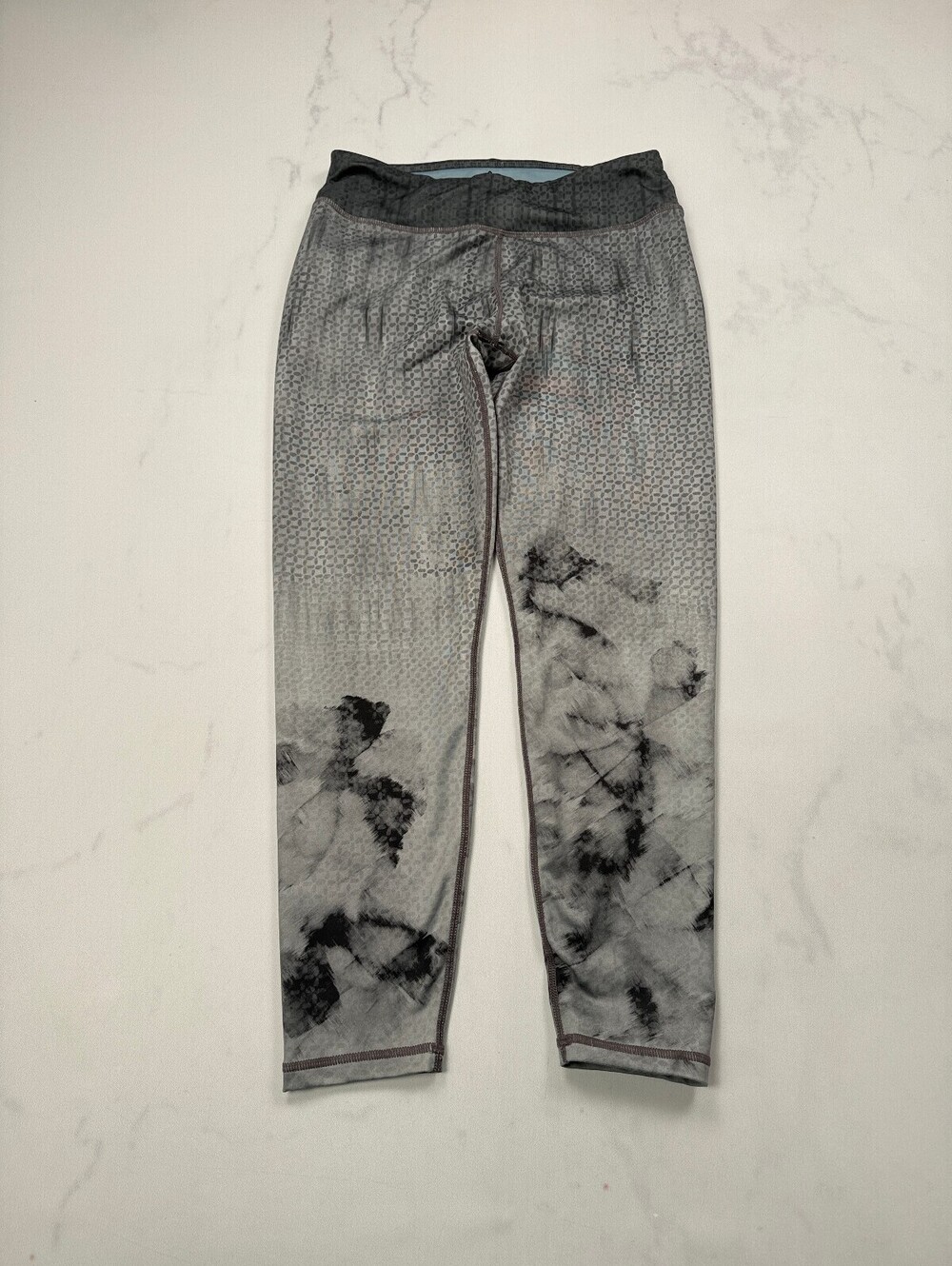 Prana Capri Leggings Dove Gray 90s Printed - Womens L